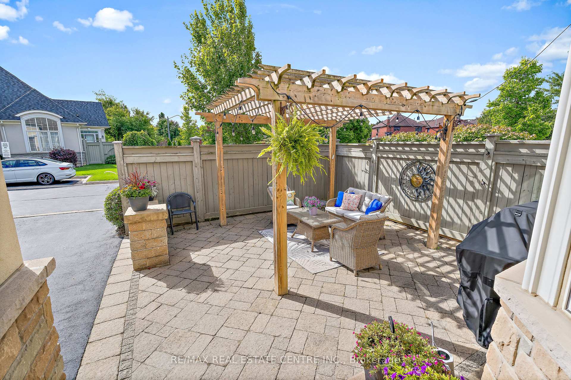 Photo 50 of 48 Garrison Square, Halton Hills, Georgetown — HOMEH
