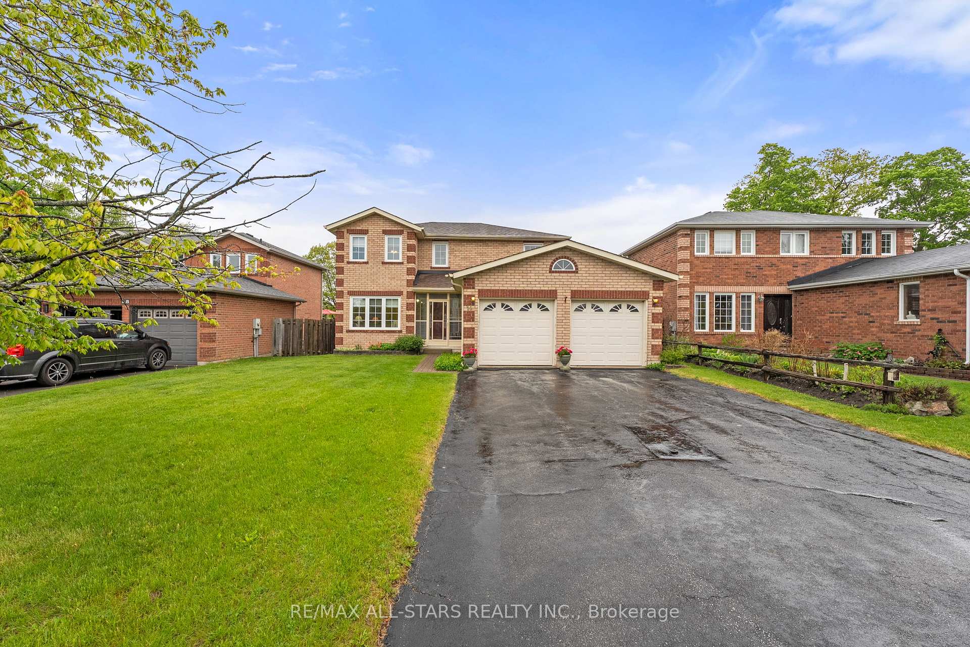 Front of 16 Iveagh Drive
