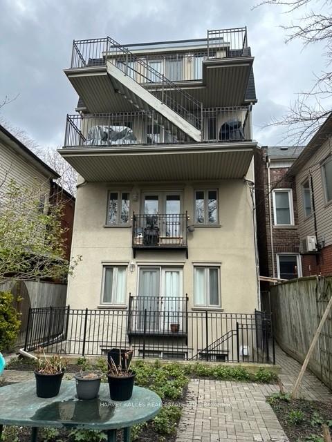 Photo 13 of 148 Borden Street, Toronto, University — HOMEH