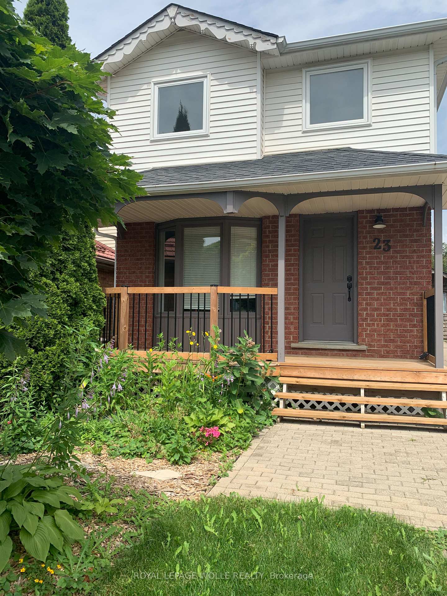 Photo 2 of 23 Rodgers Road, Guelph, Kortright West — HOMEH