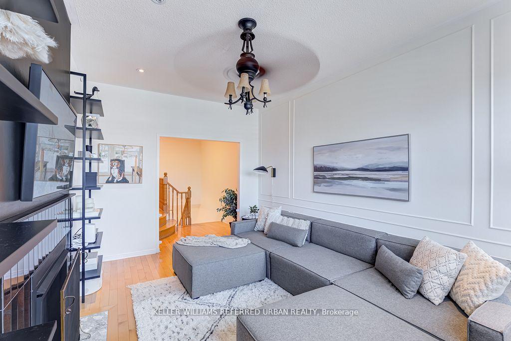 Photo 22 of 105 White Pine Crescent, Pickering, Highbush — HOMEH