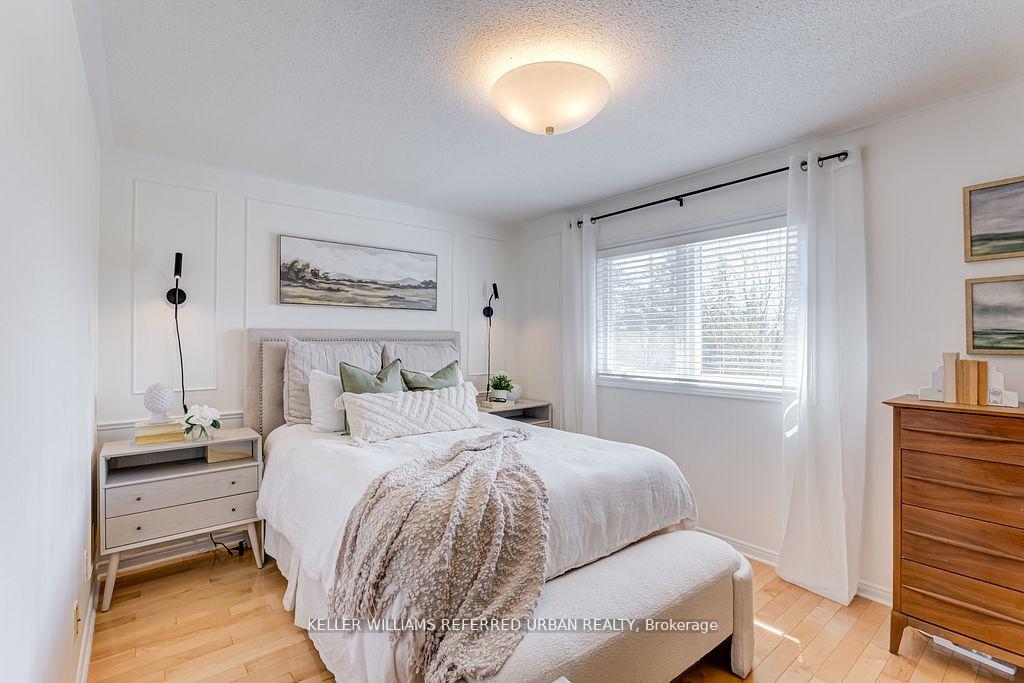 Photo 9 of 105 White Pine Crescent, Pickering, Highbush — HOMEH