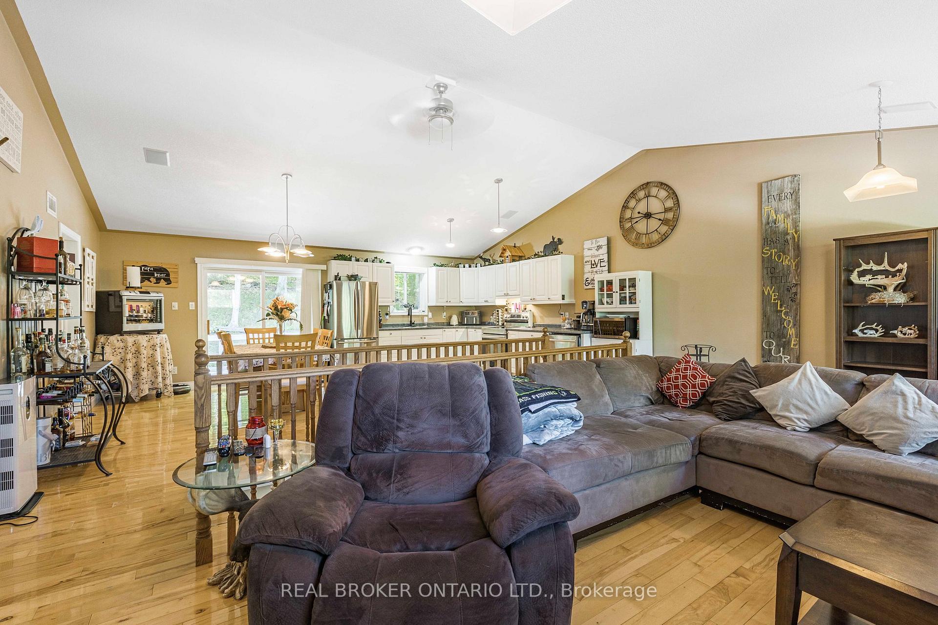 Photo 12 of 87 Farlain Lake Road E, Tiny, Rural Tiny — HOMEH