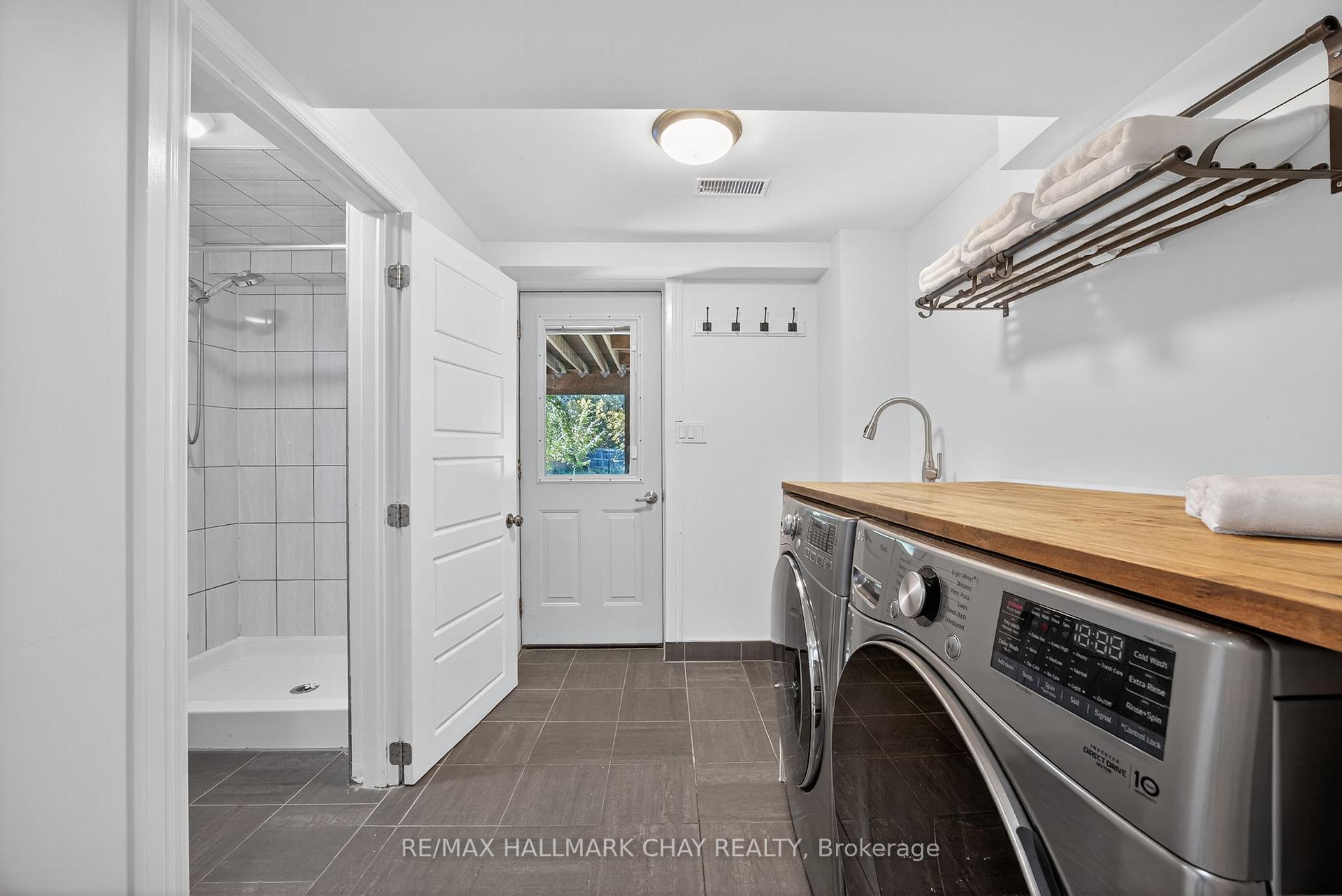 Photo 28 of 207 Merrett Drive, Barrie, Painswick North — HOMEH