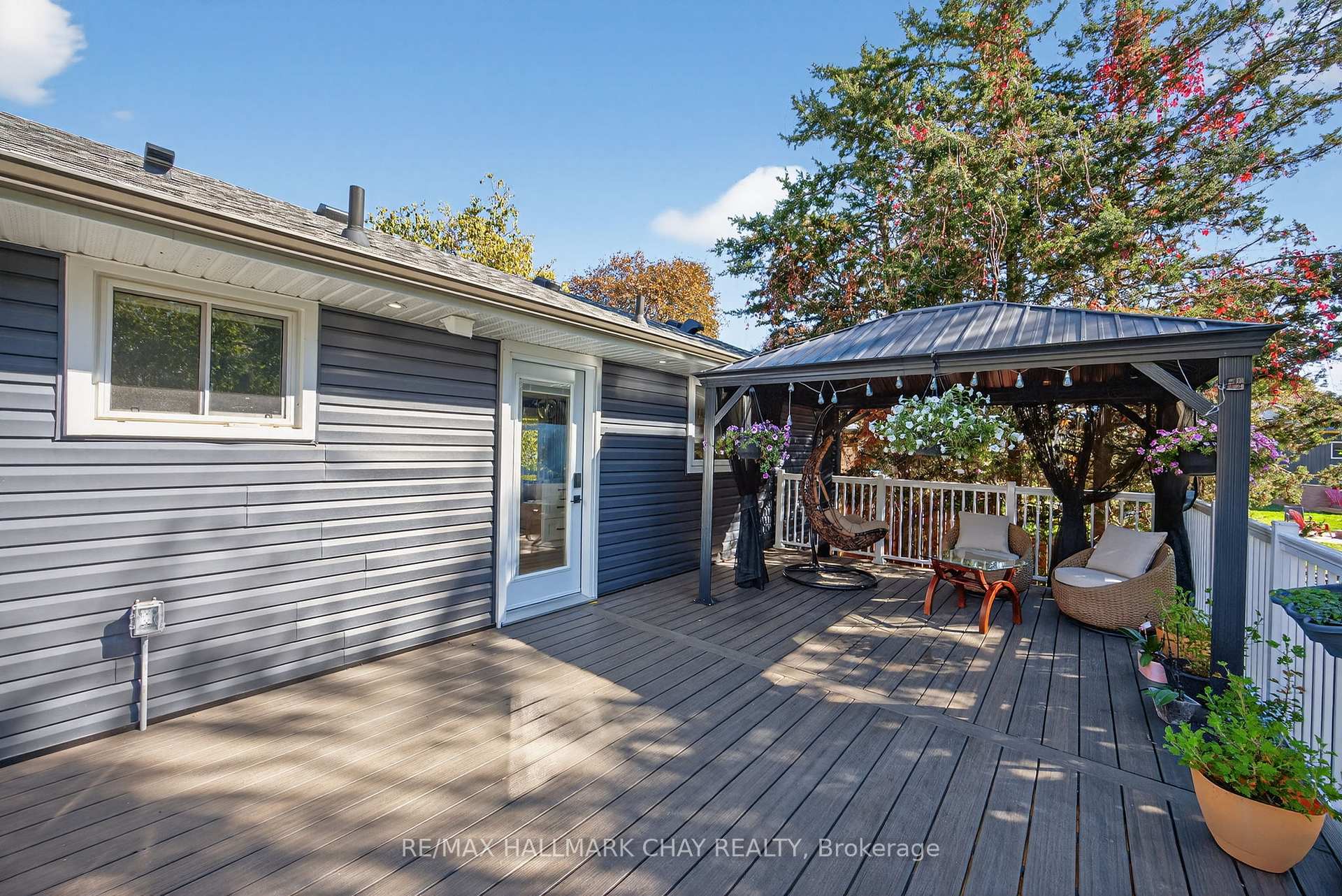 Photo 21 of 207 Merrett Drive, Barrie, Painswick North — HOMEH