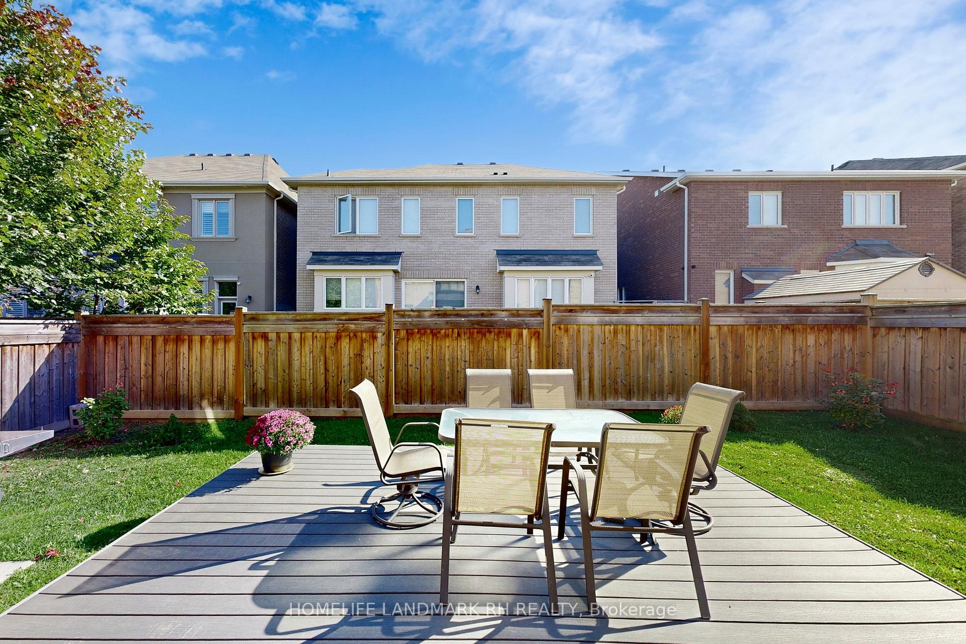 Photo 8 of 110 Novan Crescent, Aurora, Rural Aurora — HOMEH