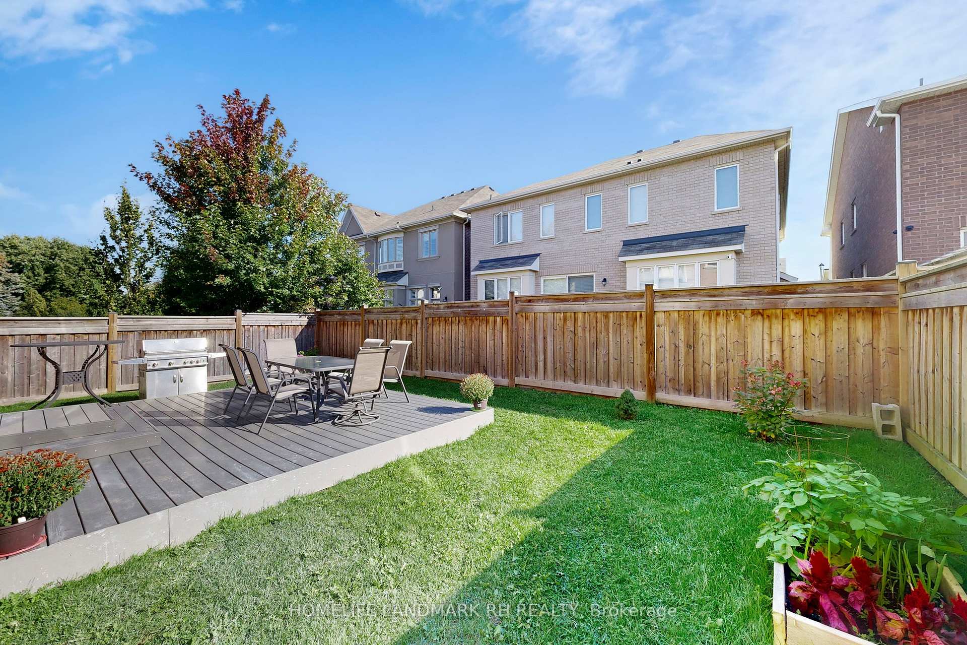 Photo 32 of 110 Novan Crescent, Aurora, Rural Aurora — HOMEH