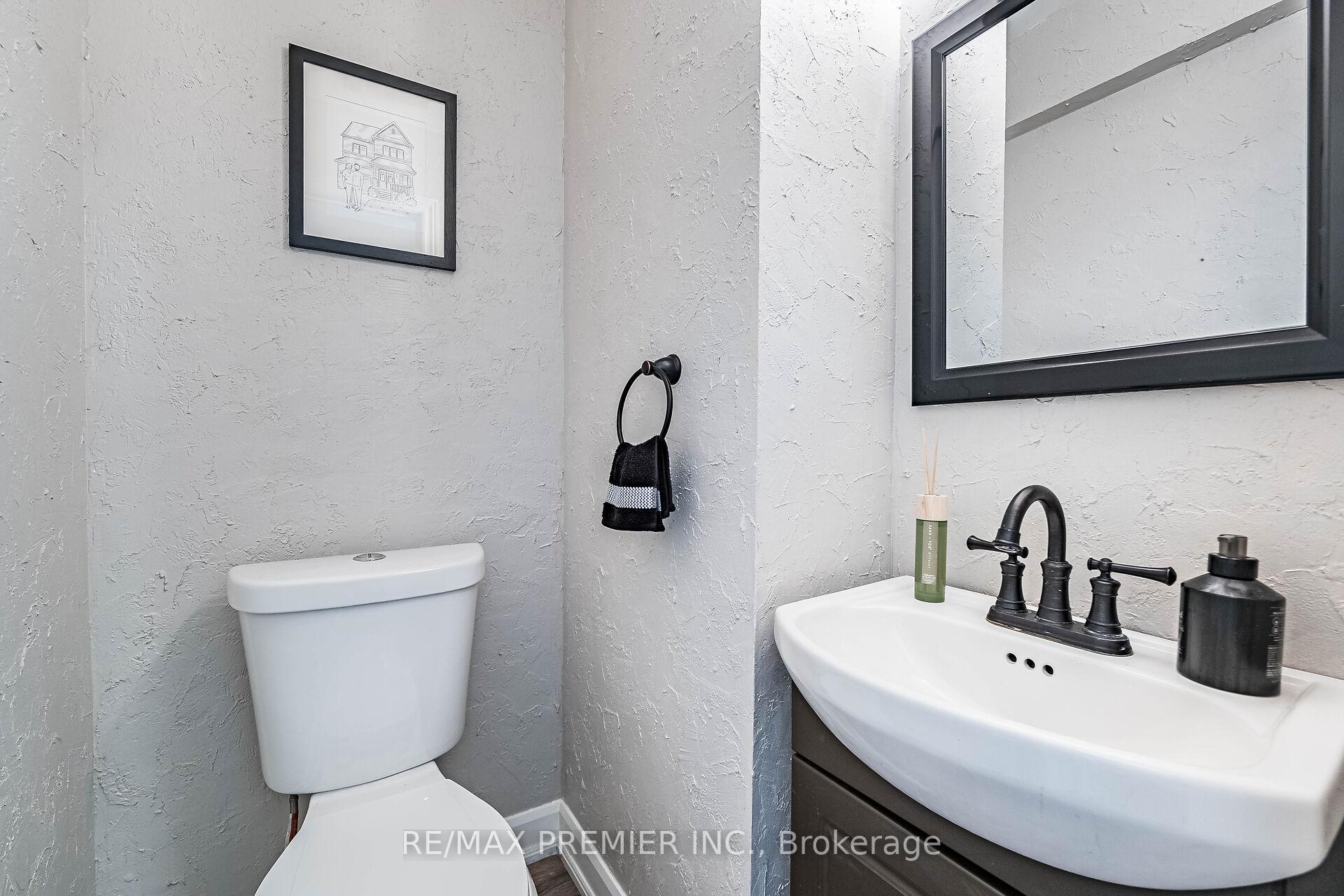 Photo 24 of 355 Hersey Crescent, Caledon, Bolton North — HOMEH