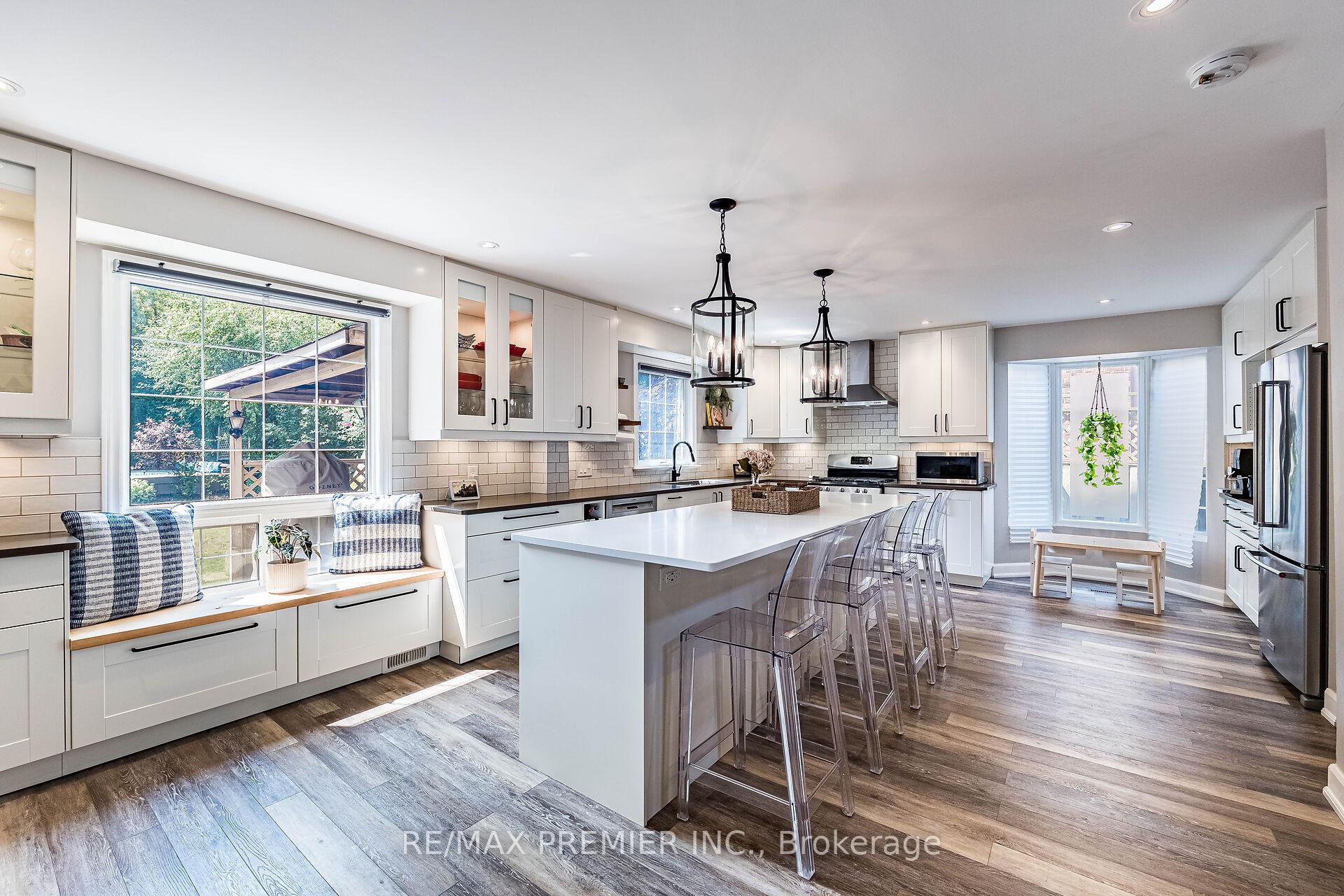 Photo 8 of 355 Hersey Crescent, Caledon, Bolton North — HOMEH
