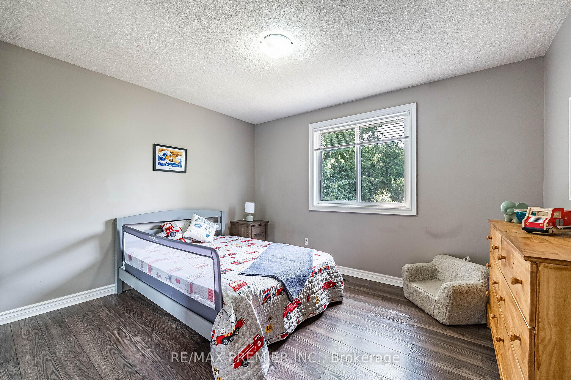Photo 26 of 355 Hersey Crescent, Caledon, Bolton North — HOMEH