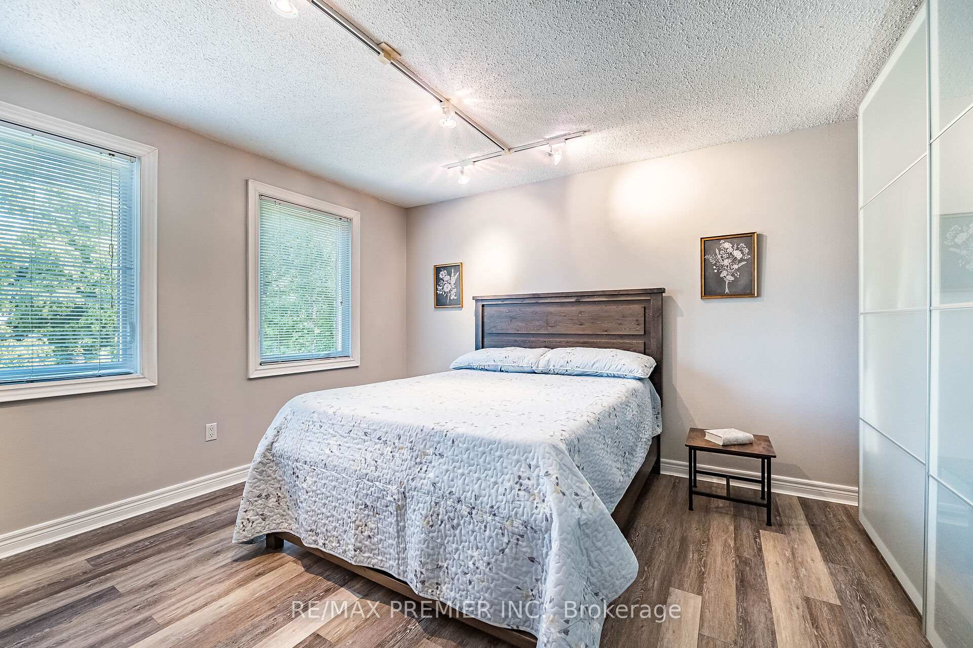 Photo 11 of 355 Hersey Crescent, Caledon, Bolton North — HOMEH