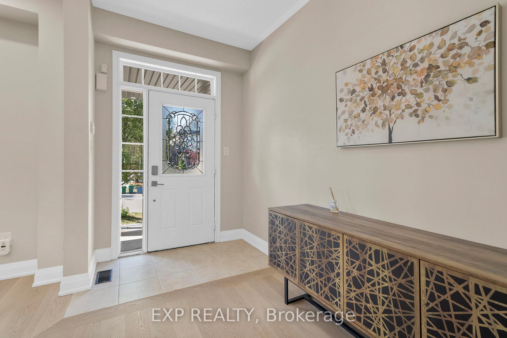 Photo 7 of 20 James Joyce Drive, Markham, Victoria Manor-Jennings Gate — HOMEH