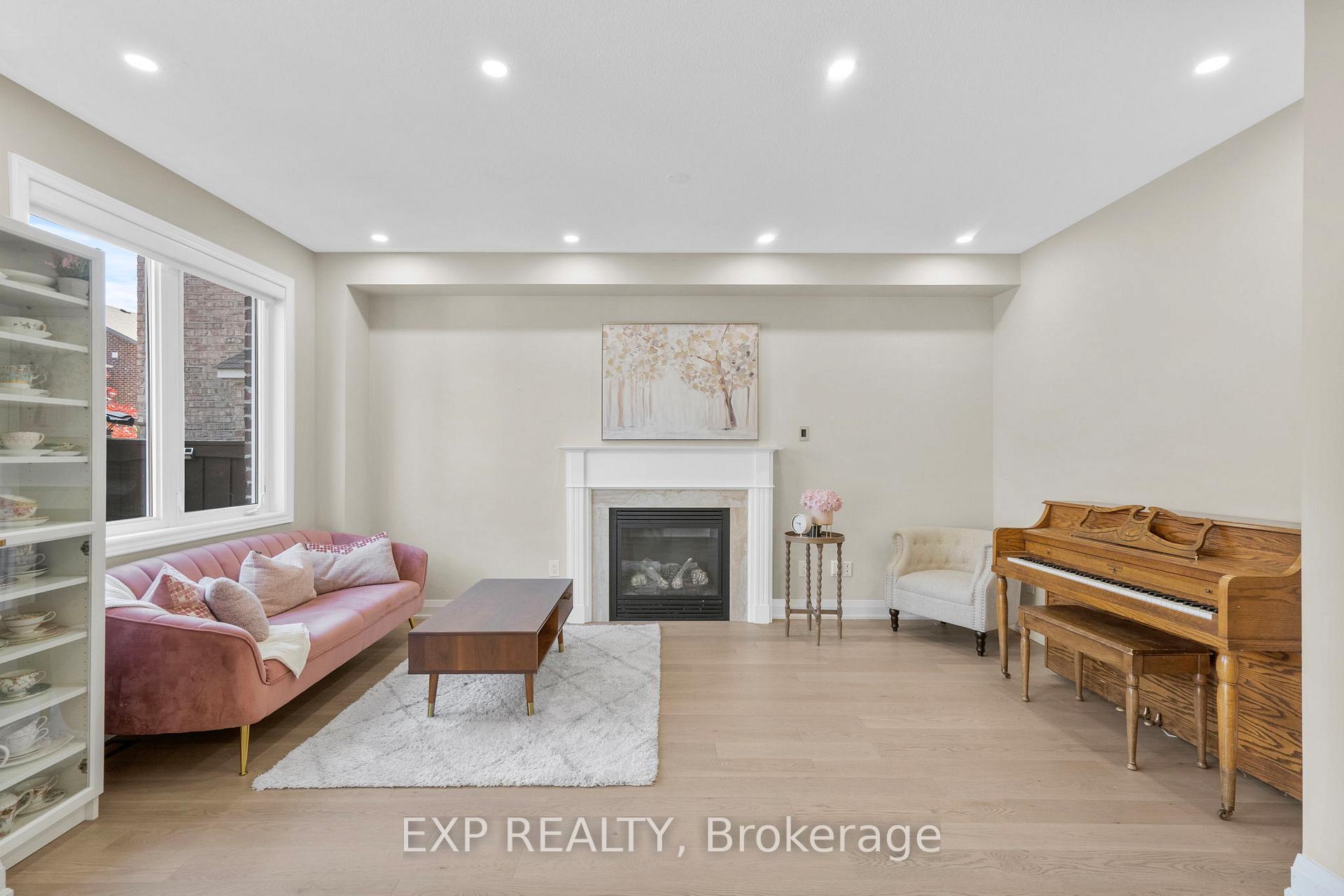 Photo 22 of 20 James Joyce Drive, Markham, Victoria Manor-Jennings Gate — HOMEH