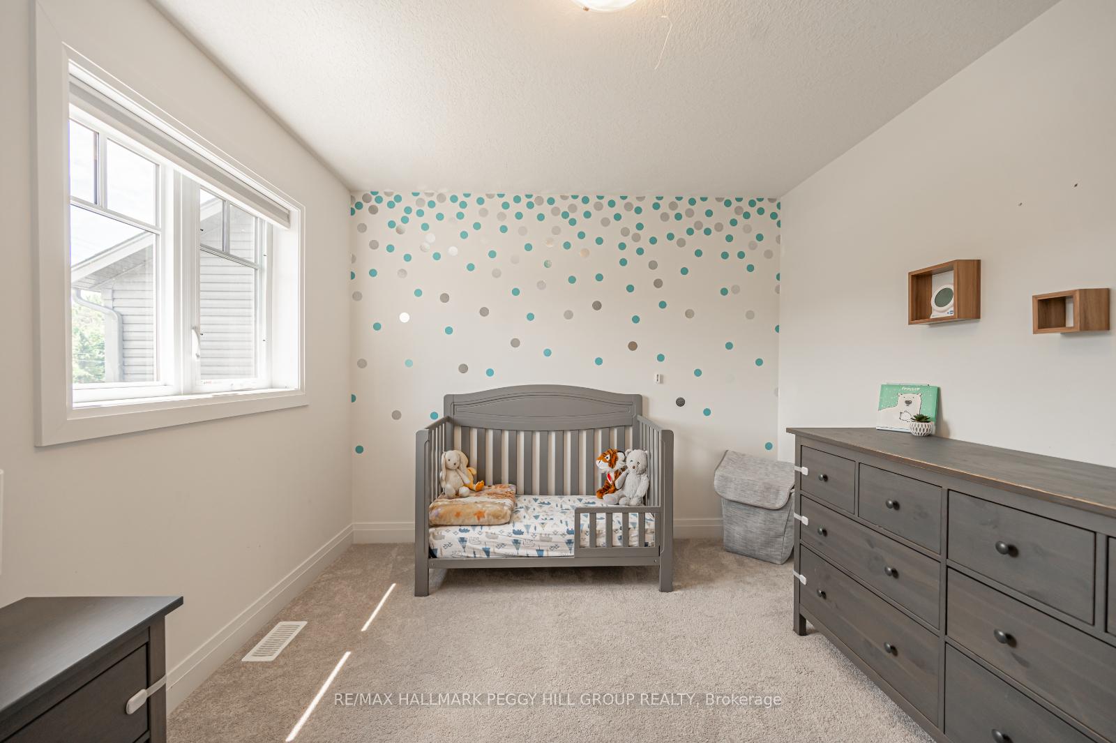 Photo 15 of 45 Pennell Drive, Barrie, Ardagh — HOMEH