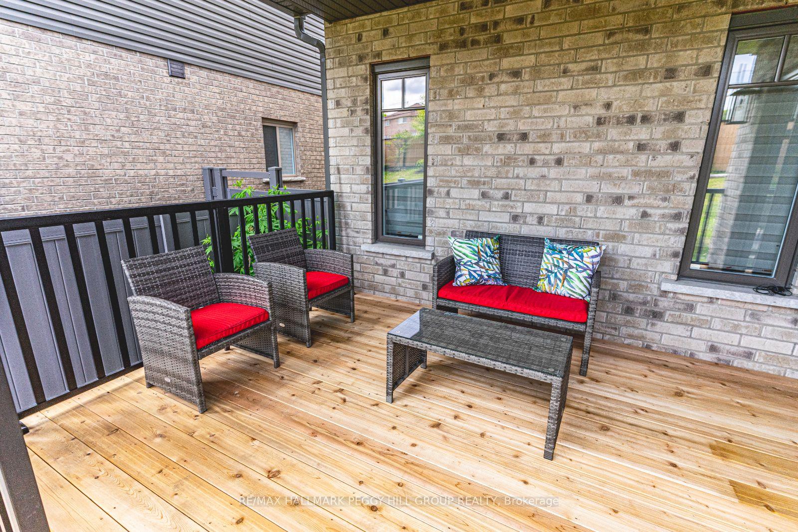 Photo 14 of 45 Pennell Drive, Barrie, Ardagh — HOMEH