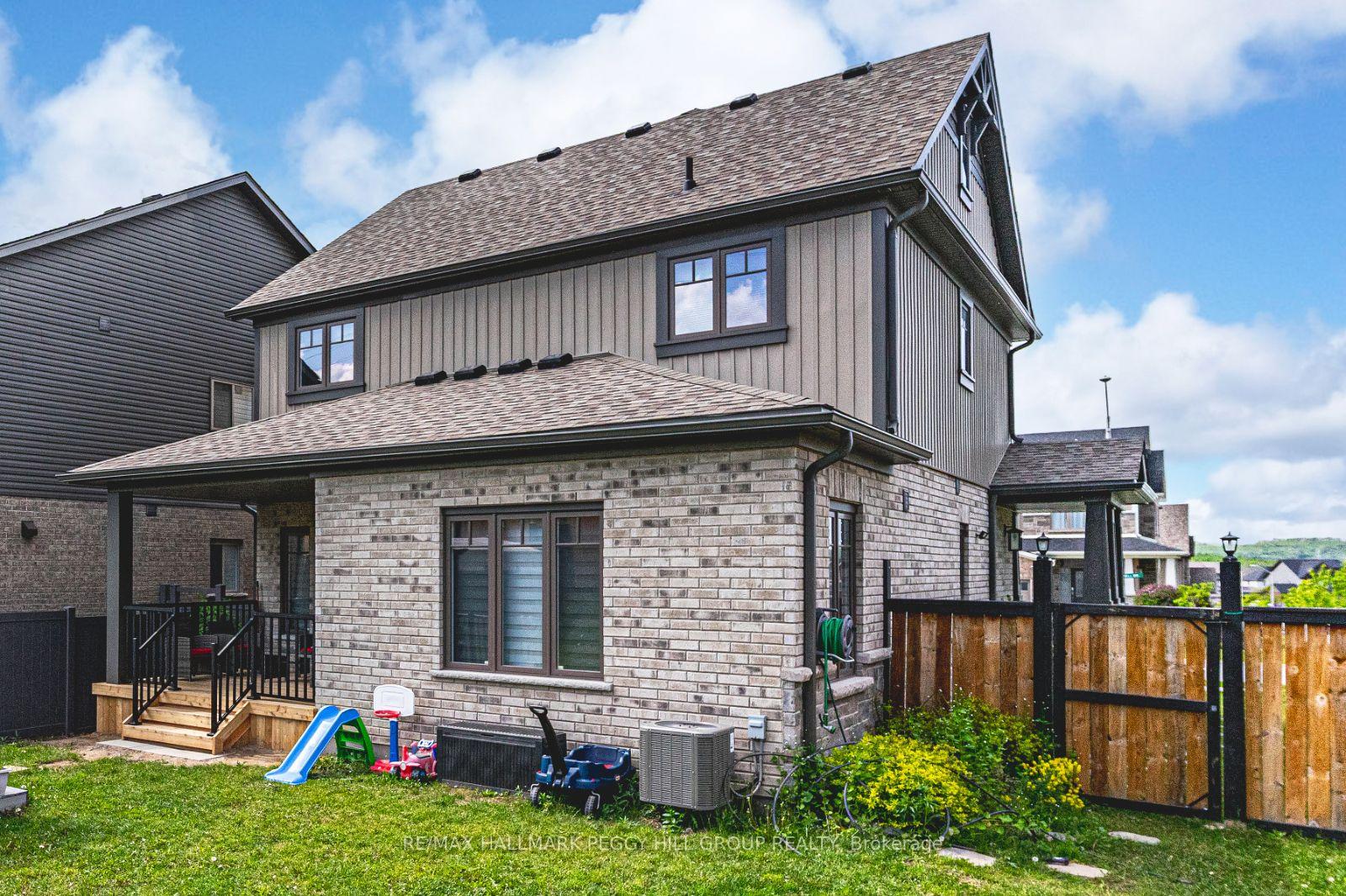Photo 24 of 45 Pennell Drive, Barrie, Ardagh — HOMEH
