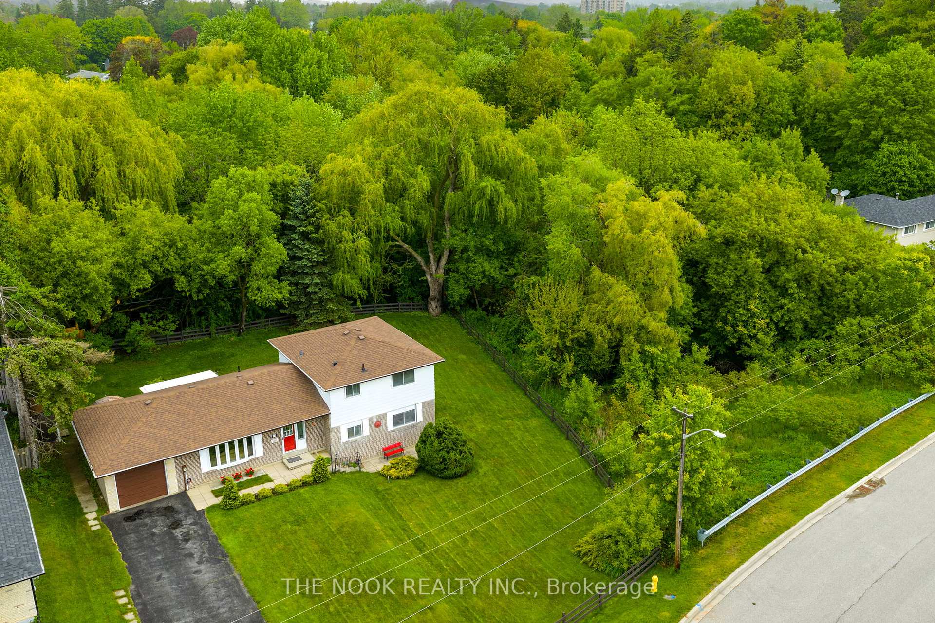 Photo 5 of 14 Carwin Crescent, Ajax, Central West — HOMEH