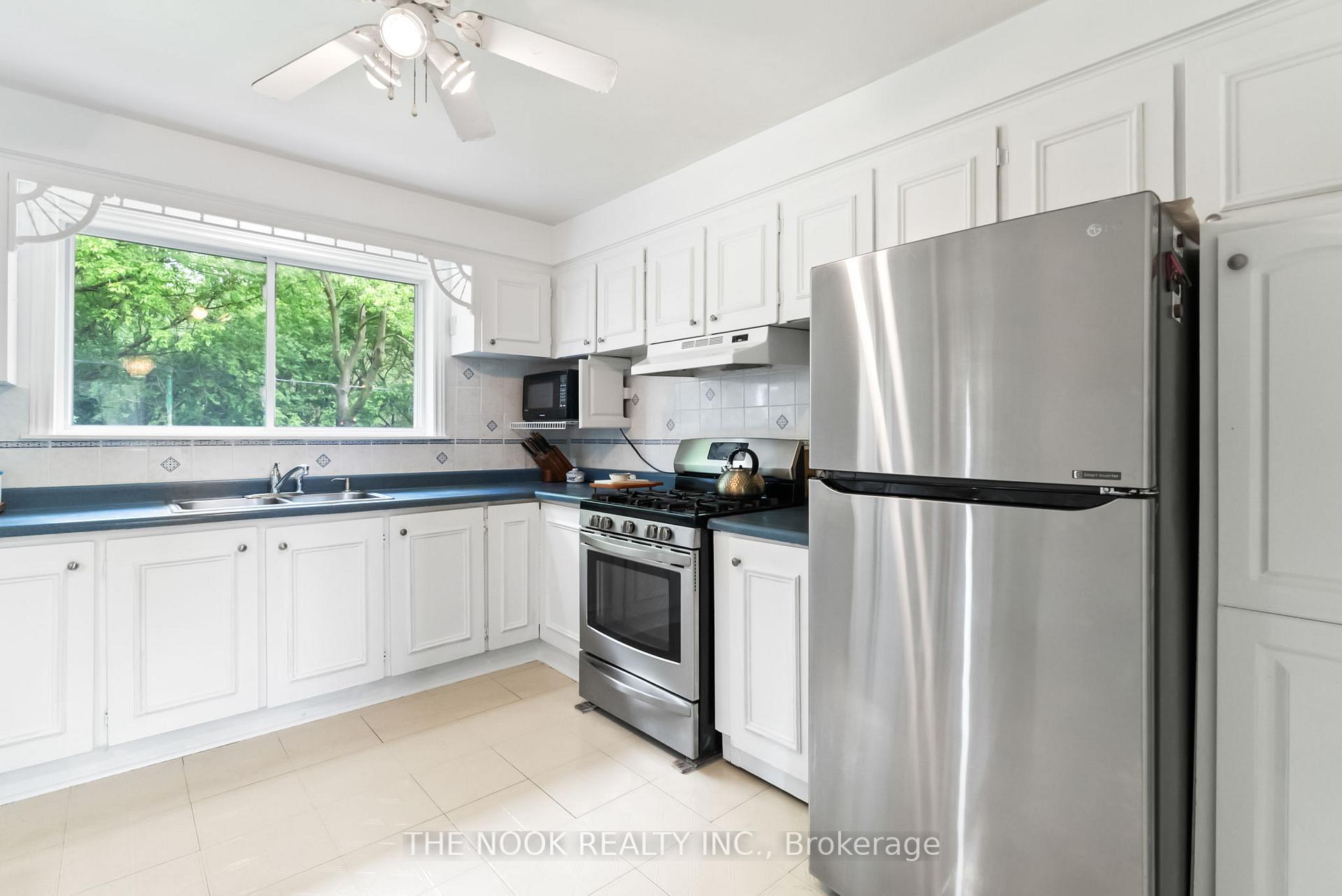 Photo 13 of 14 Carwin Crescent, Ajax, Central West — HOMEH