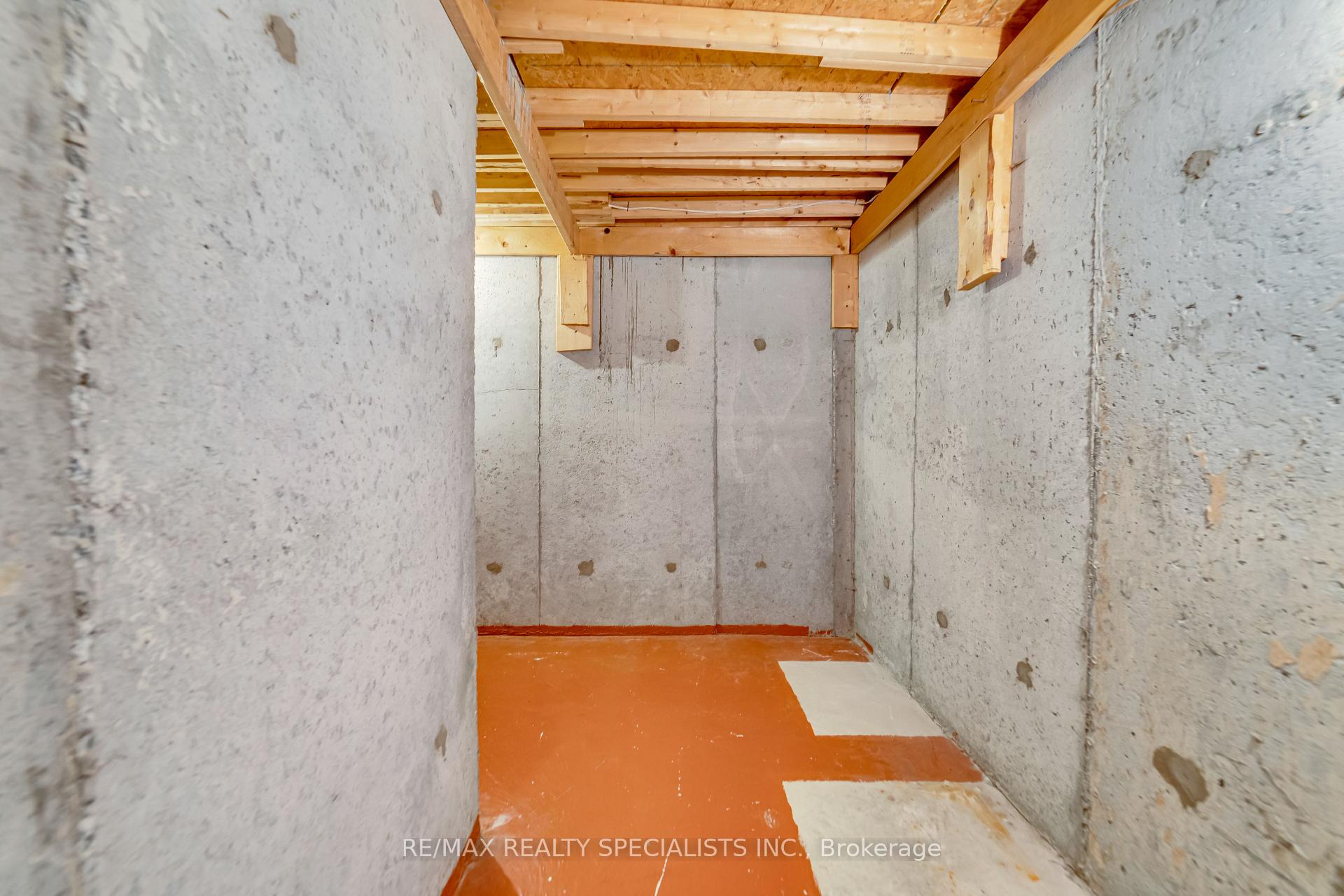 Photo 34 of 2 Torada Court, Brampton, Snelgrove — HOMEH