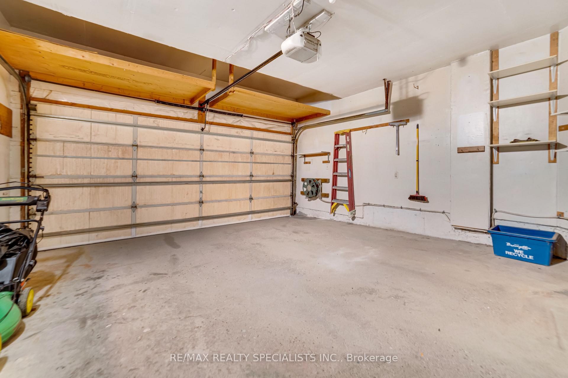 Photo 36 of 2 Torada Court, Brampton, Snelgrove — HOMEH