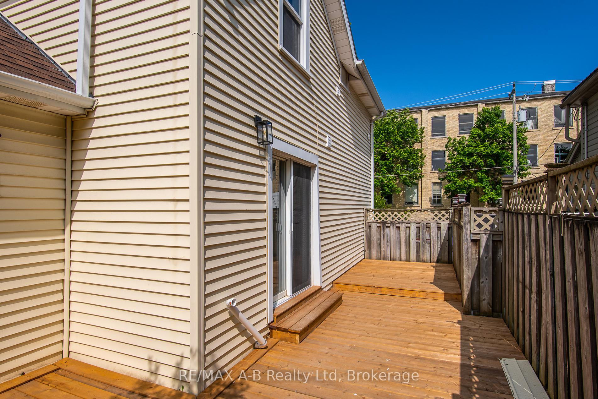 Photo 10 of 124 King Street, Stratford — HOMEH