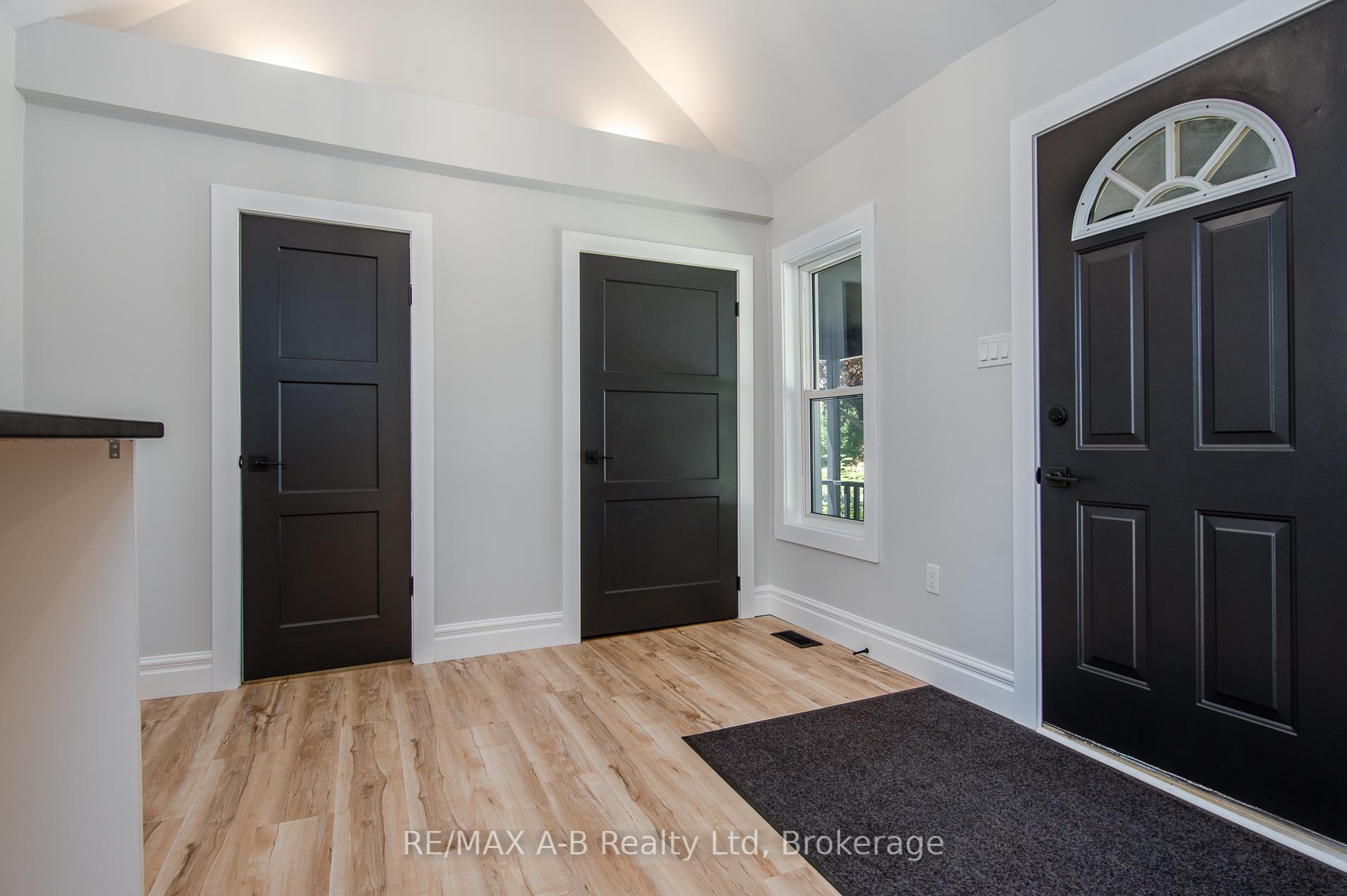 Photo 12 of 124 King Street, Stratford — HOMEH