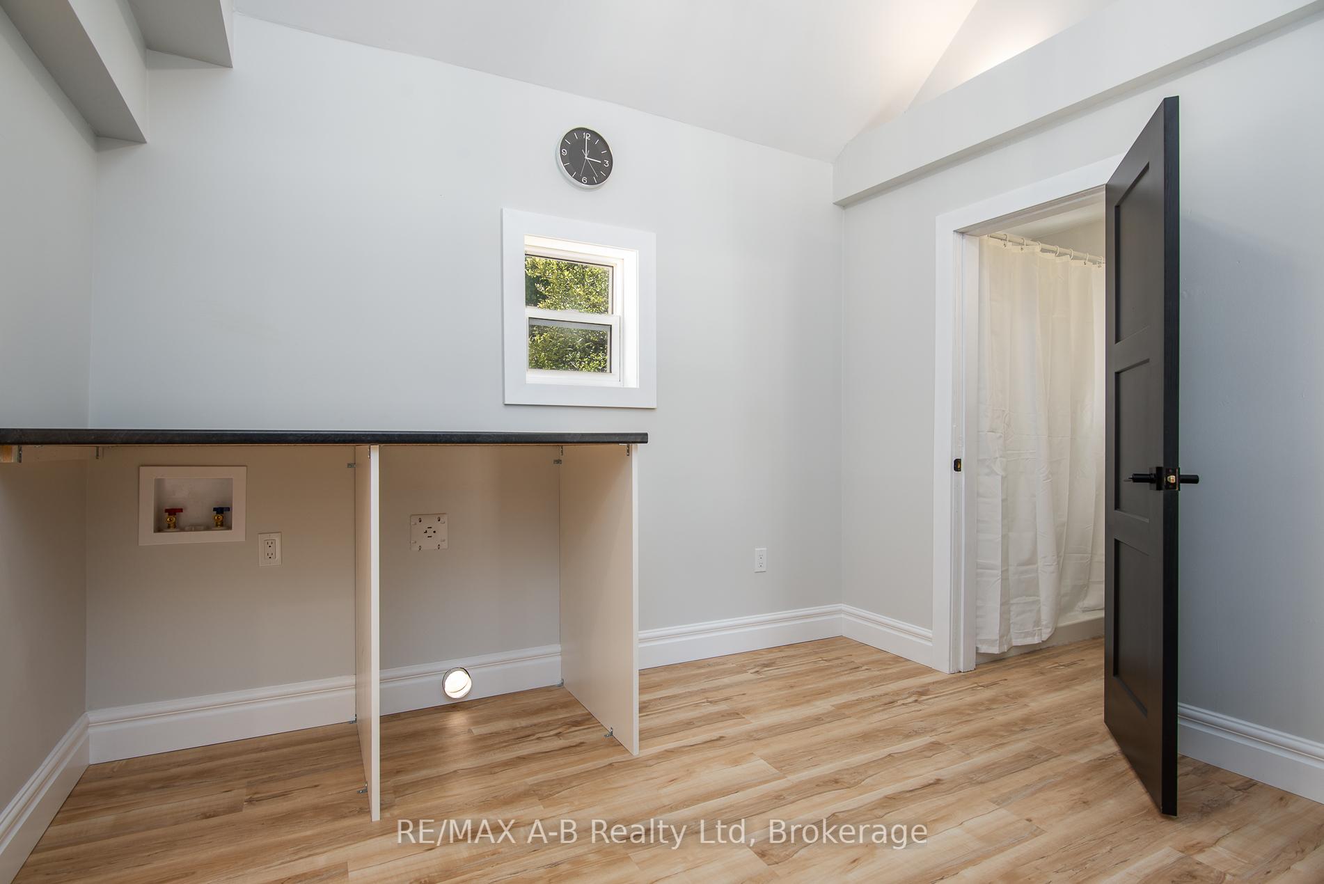 Photo 19 of 124 King Street, Stratford — HOMEH