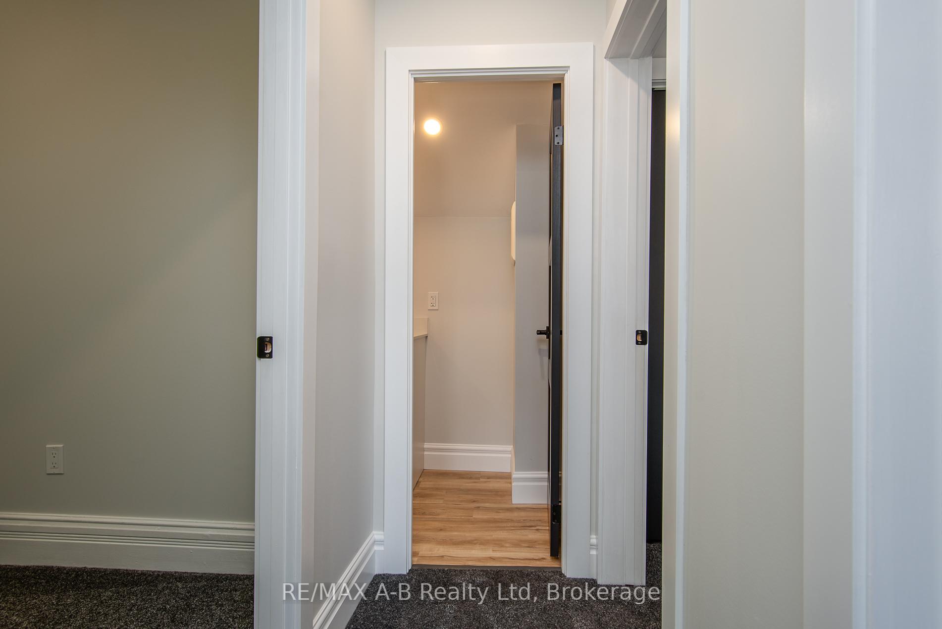 Photo 20 of 124 King Street, Stratford — HOMEH