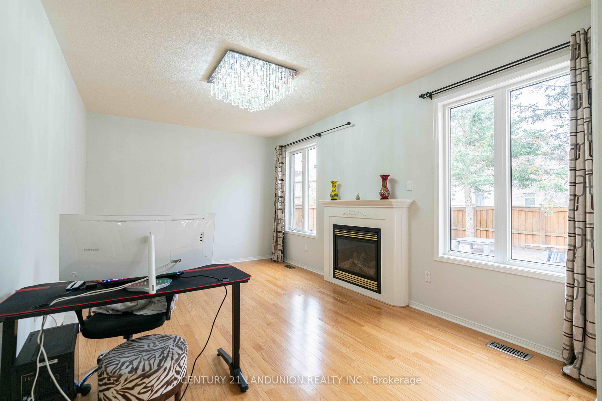 Photo 13 of 58 Stricker Avenue, Markham, Wismer — HOMEH