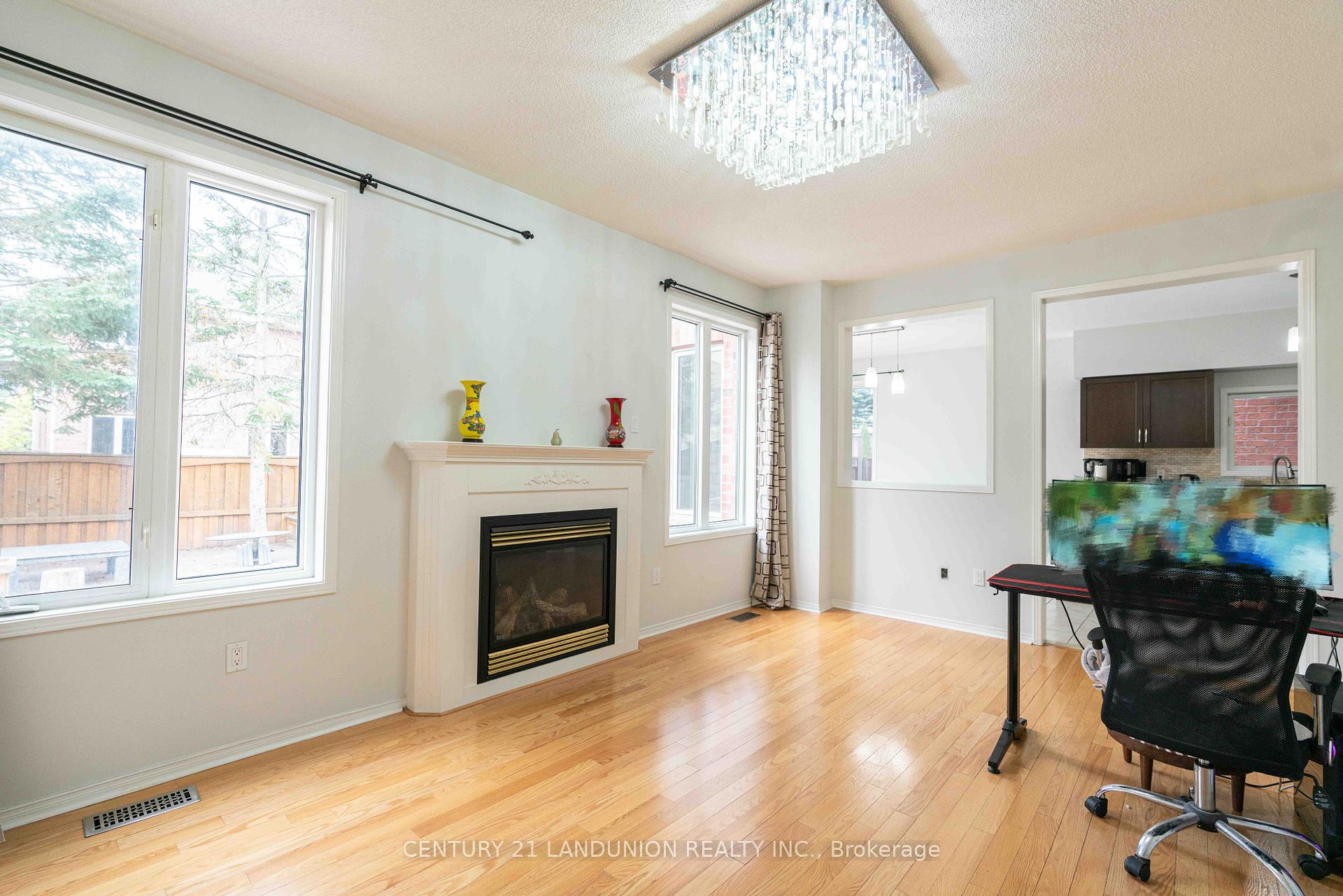 Photo 24 of 58 Stricker Avenue, Markham, Wismer — HOMEH