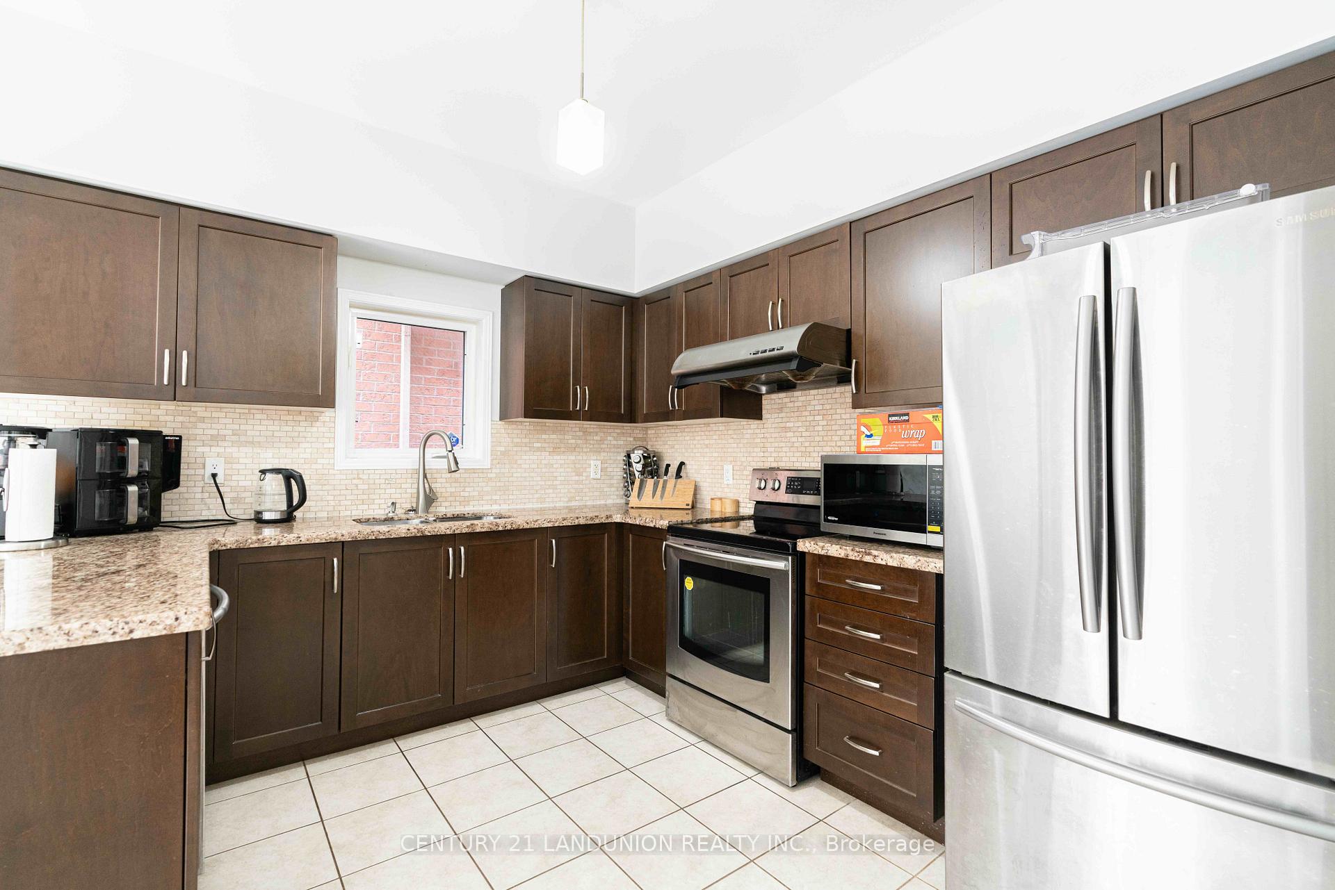 Photo 14 of 58 Stricker Avenue, Markham, Wismer — HOMEH