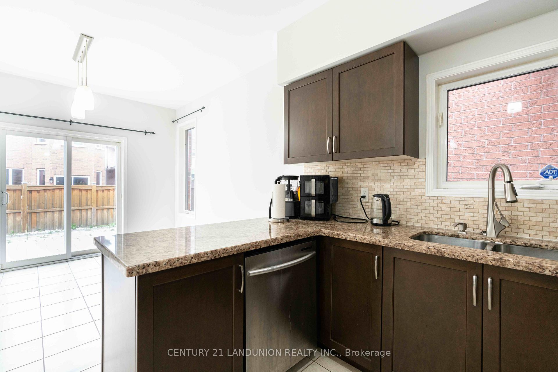 Photo 31 of 58 Stricker Avenue, Markham, Wismer — HOMEH