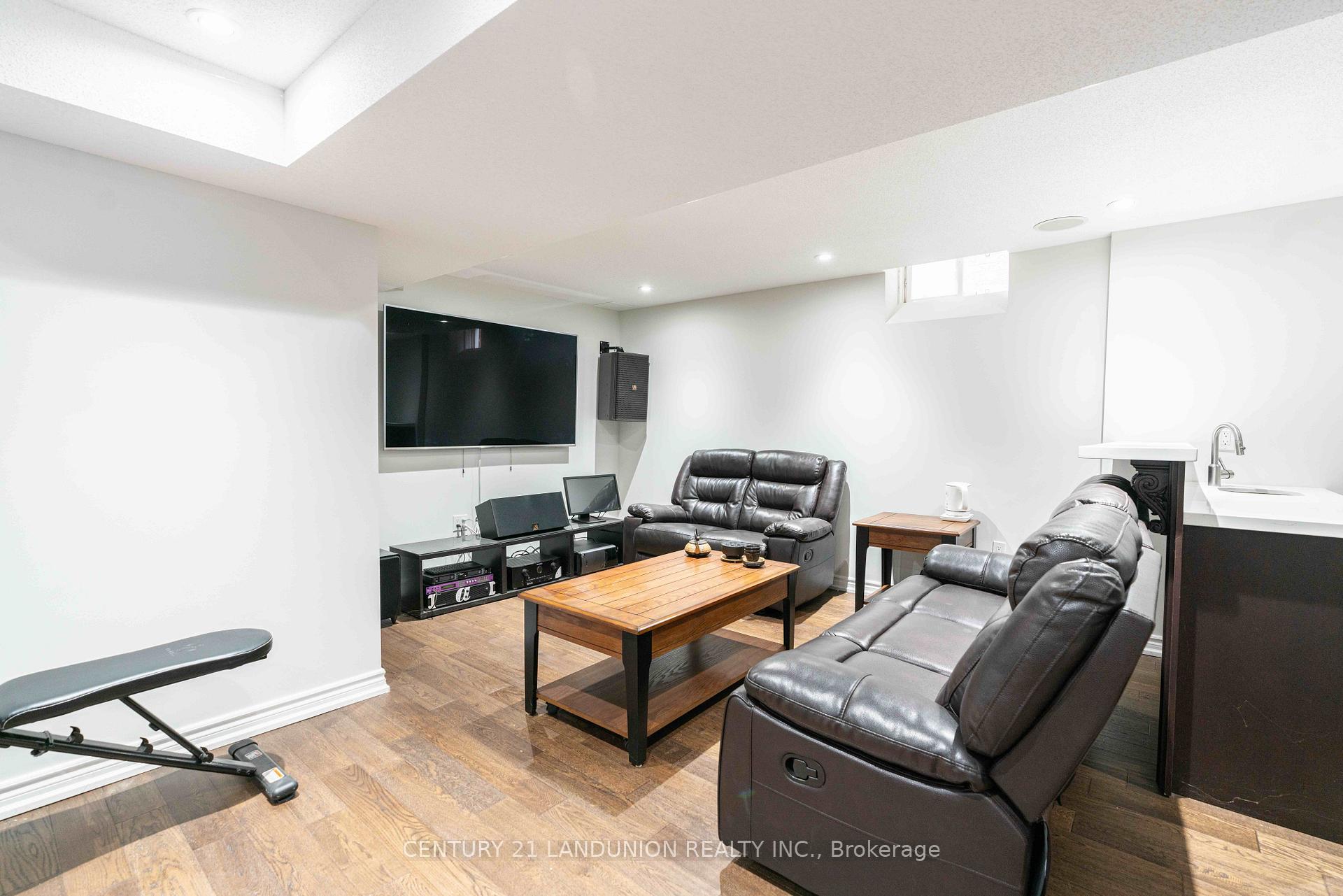 Photo 15 of 58 Stricker Avenue, Markham, Wismer — HOMEH