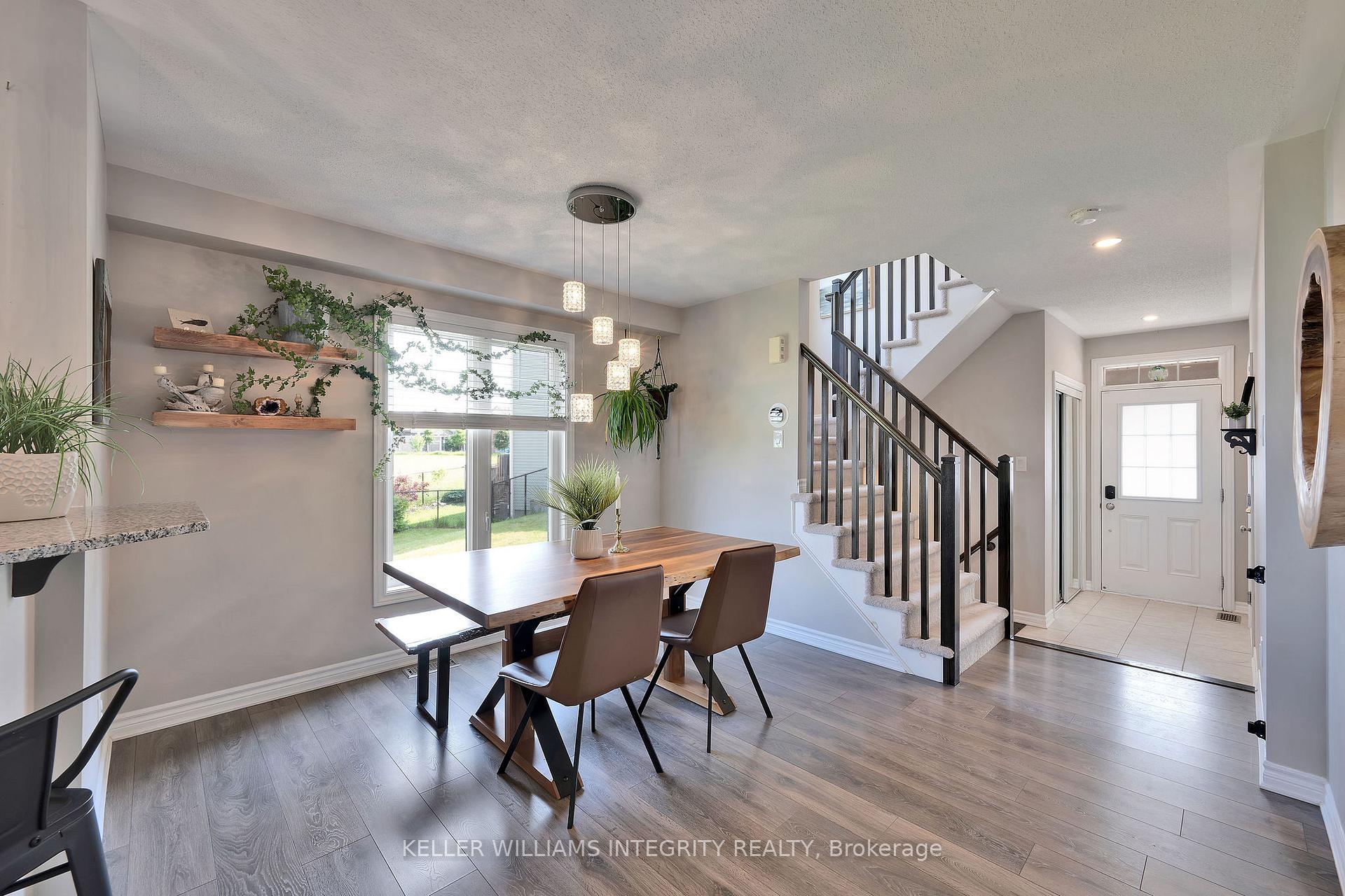 Photo 8 of 332 Astelia Crescent, Ottawa, Stittsville (North) — HOMEH
