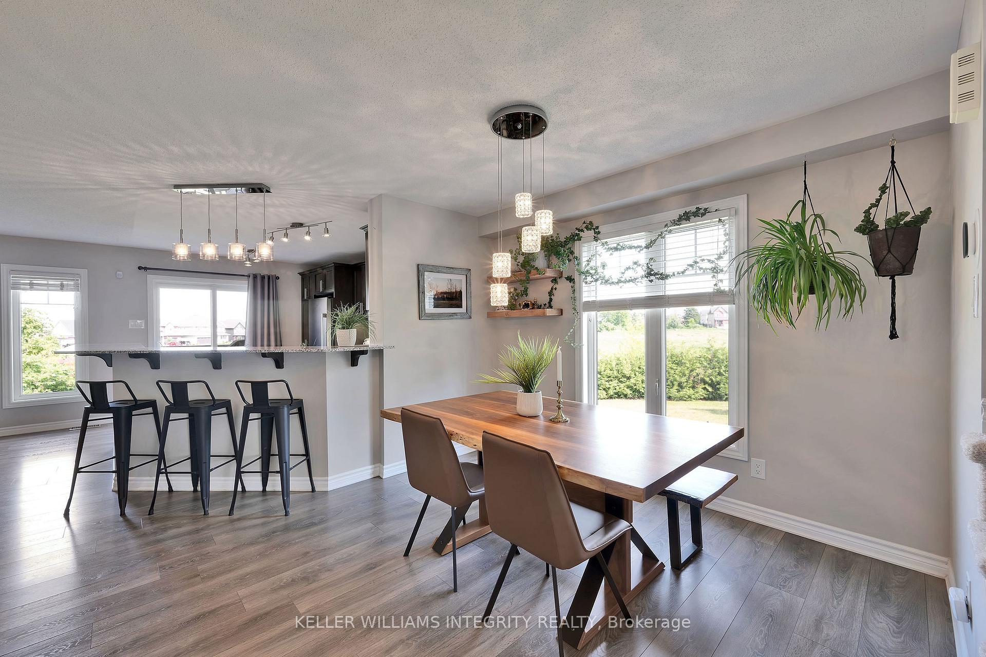 Photo 10 of 332 Astelia Crescent, Ottawa, Stittsville (North) — HOMEH