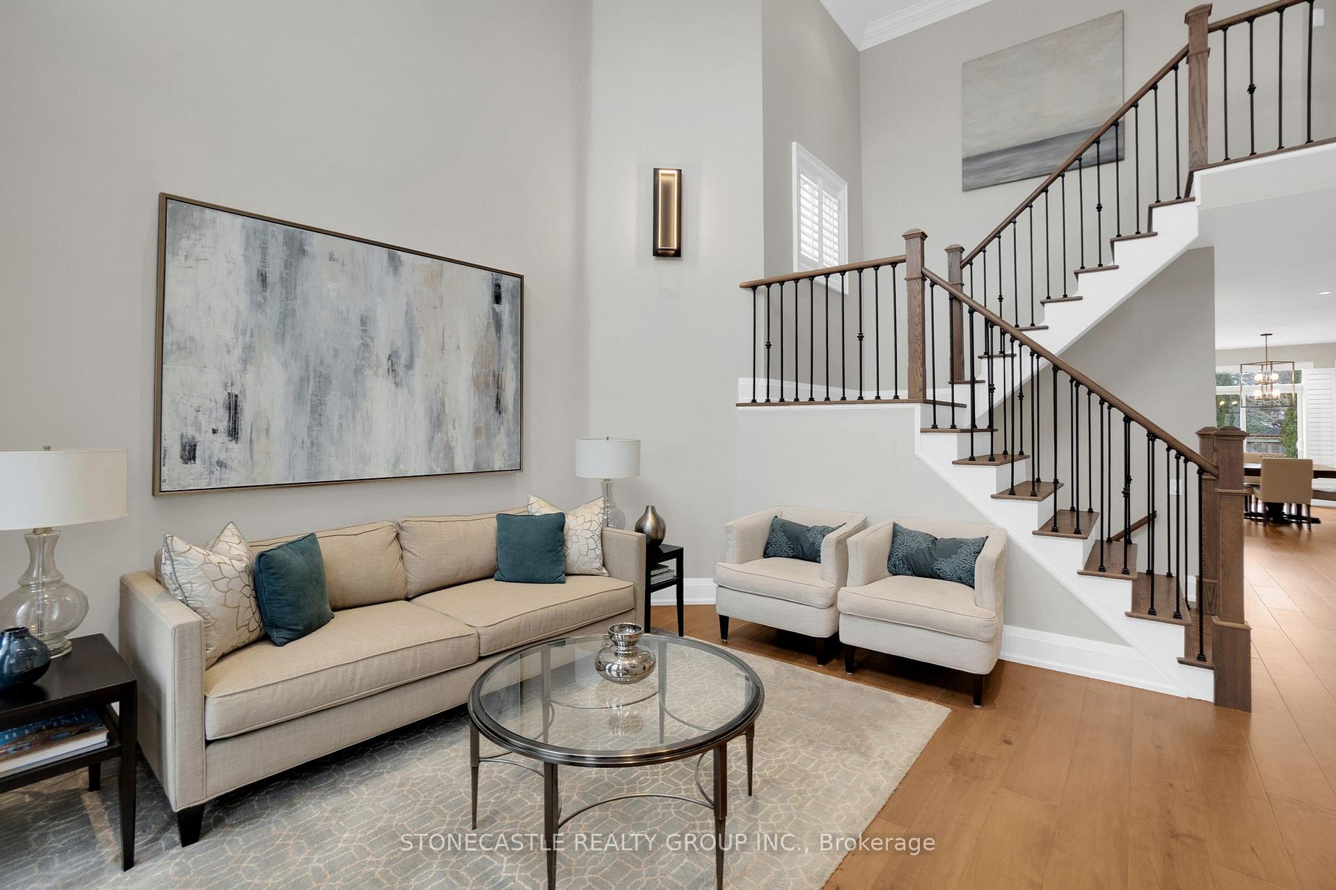 Photo 5 of 113 Rota Crescent, Vaughan, Sonoma Heights — HOMEH