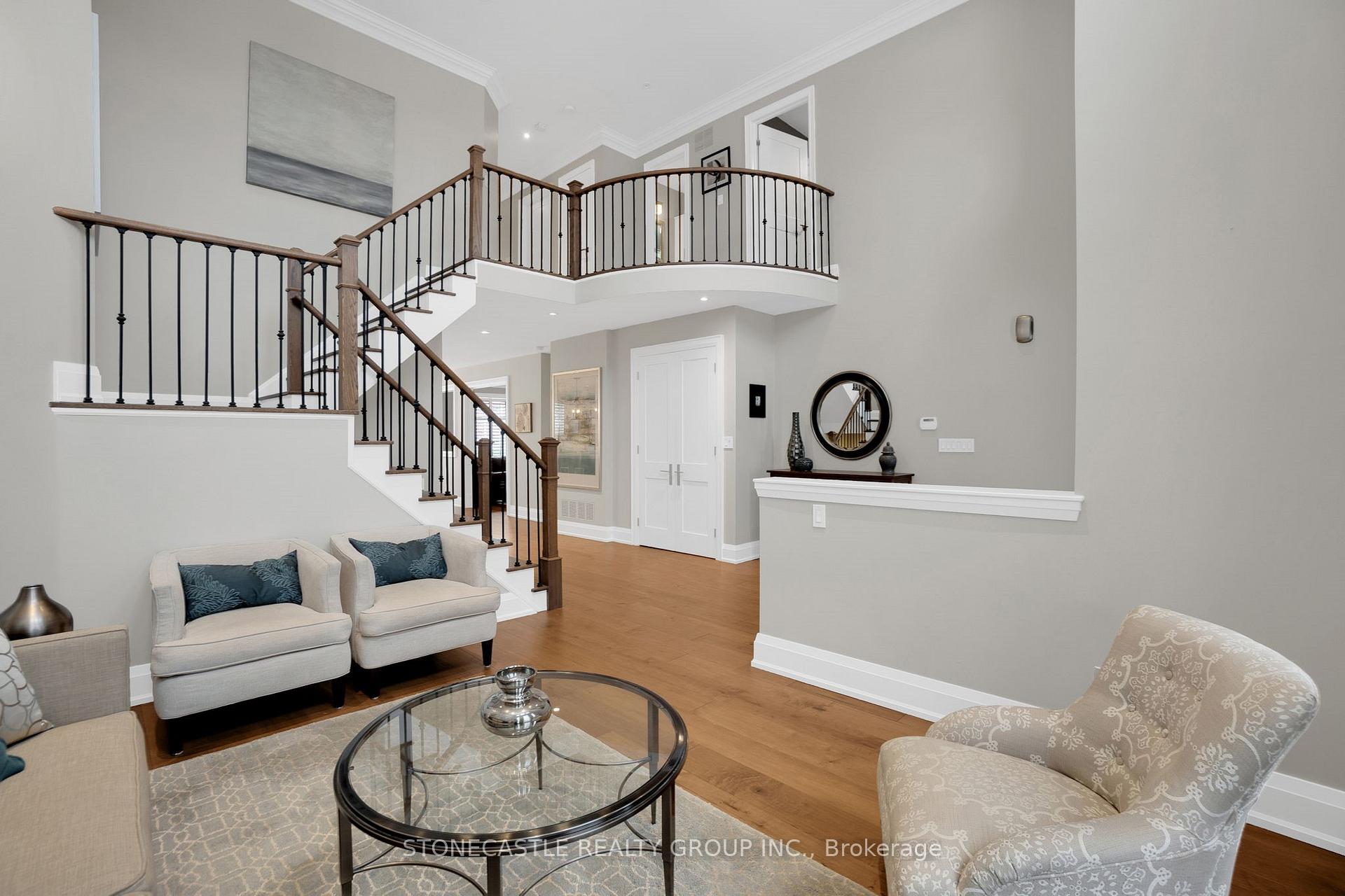 Photo 3 of 113 Rota Crescent, Vaughan, Sonoma Heights — HOMEH