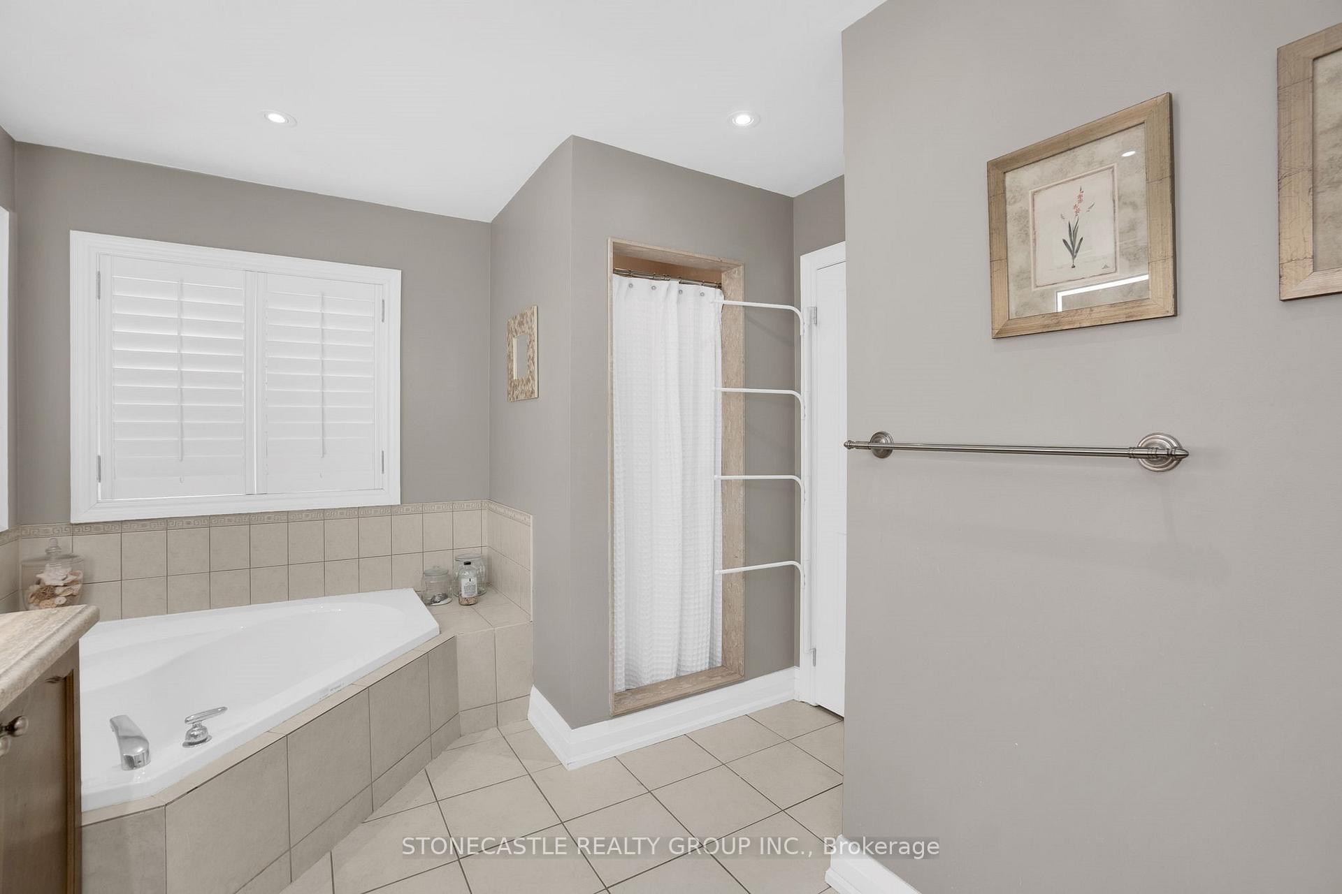 Photo 30 of 113 Rota Crescent, Vaughan, Sonoma Heights — HOMEH