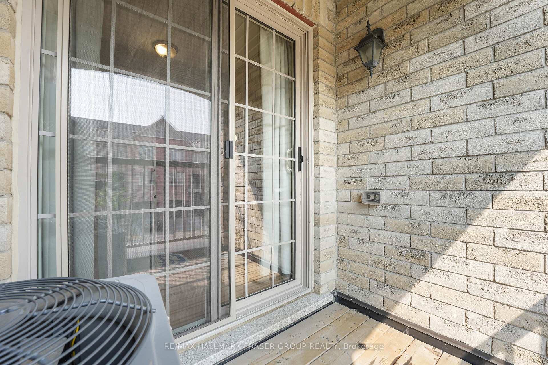 Photo 4 of 18 Silvester Street, Ajax, Northeast Ajax — HOMEH