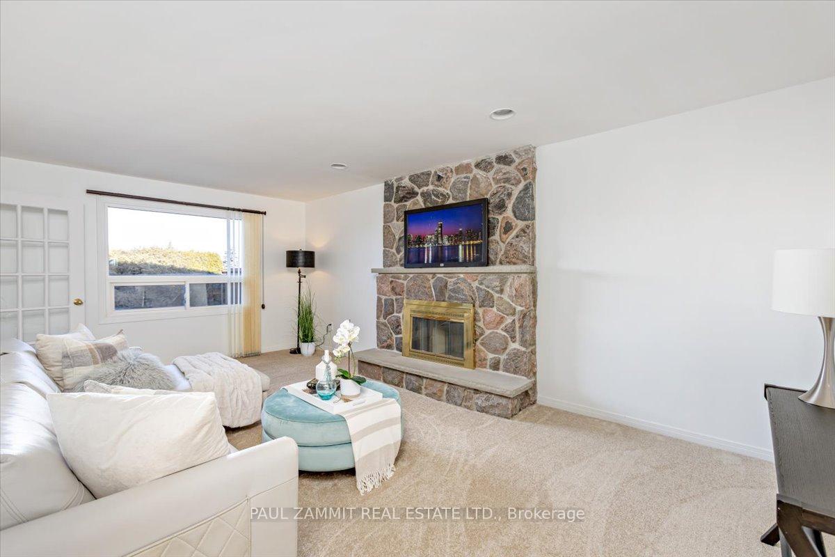 Photo 23 of 16 Parklawn Crescent, Markham, Thornlea — HOMEH
