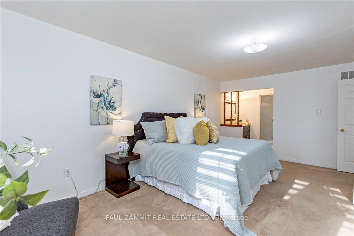 Photo 28 of 16 Parklawn Crescent, Markham, Thornlea — HOMEH