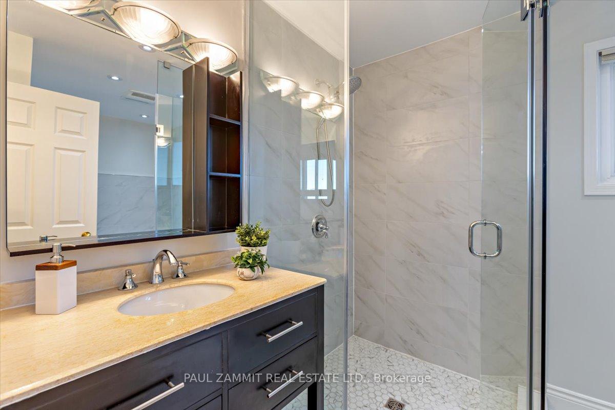 Photo 35 of 16 Parklawn Crescent, Markham, Thornlea — HOMEH