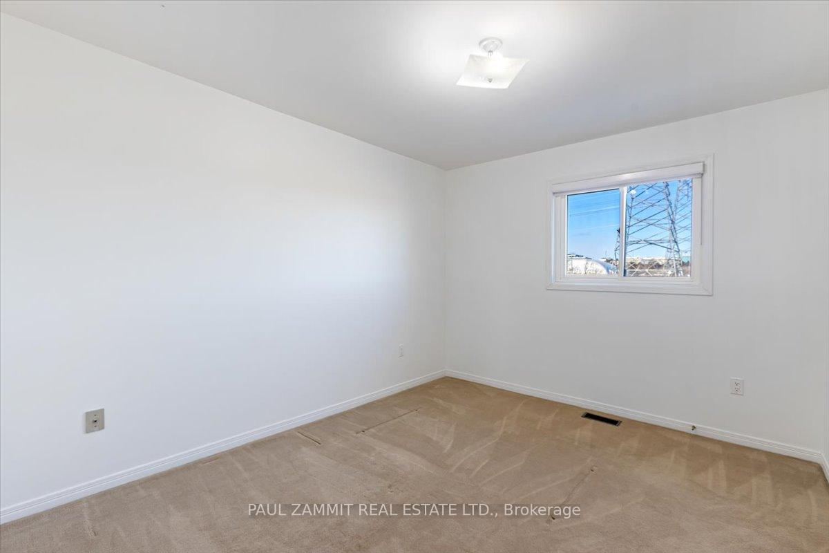Photo 32 of 16 Parklawn Crescent, Markham, Thornlea — HOMEH