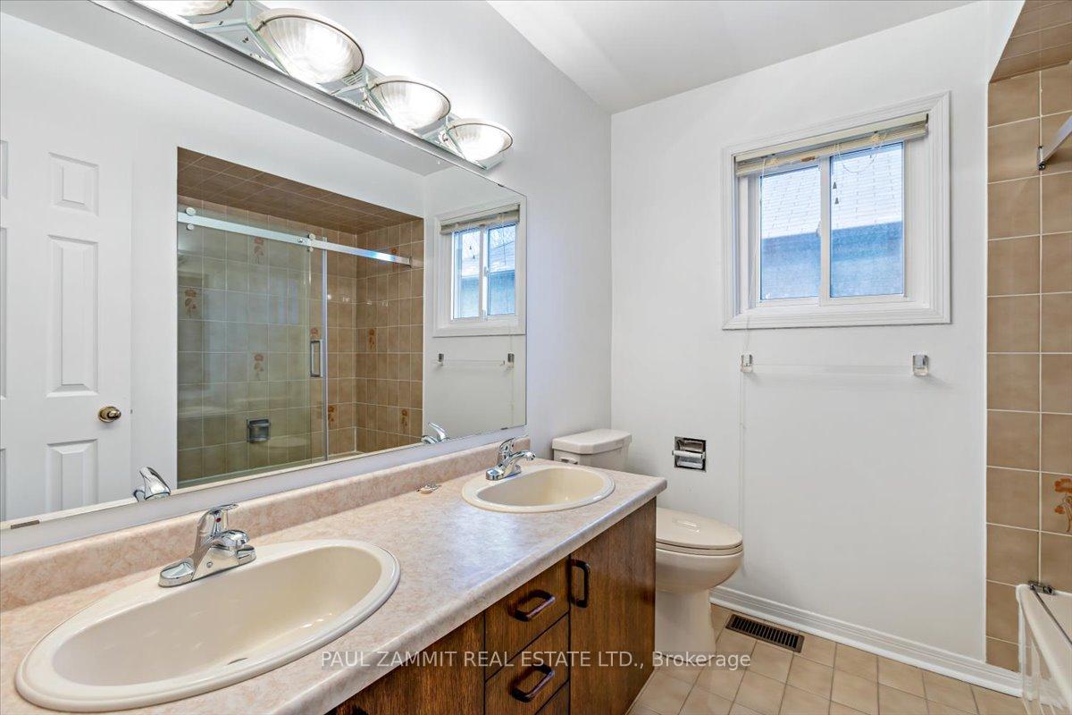Photo 25 of 16 Parklawn Crescent, Markham, Thornlea — HOMEH
