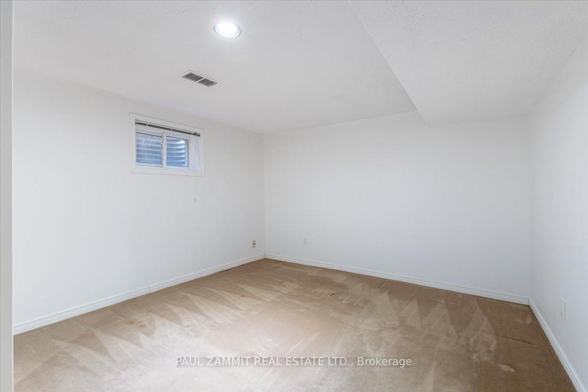 Photo 8 of 16 Parklawn Crescent, Markham, Thornlea — HOMEH