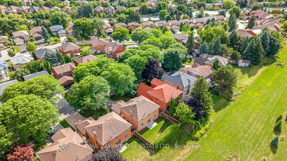 Photo 37 of 16 Parklawn Crescent, Markham, Thornlea — HOMEH