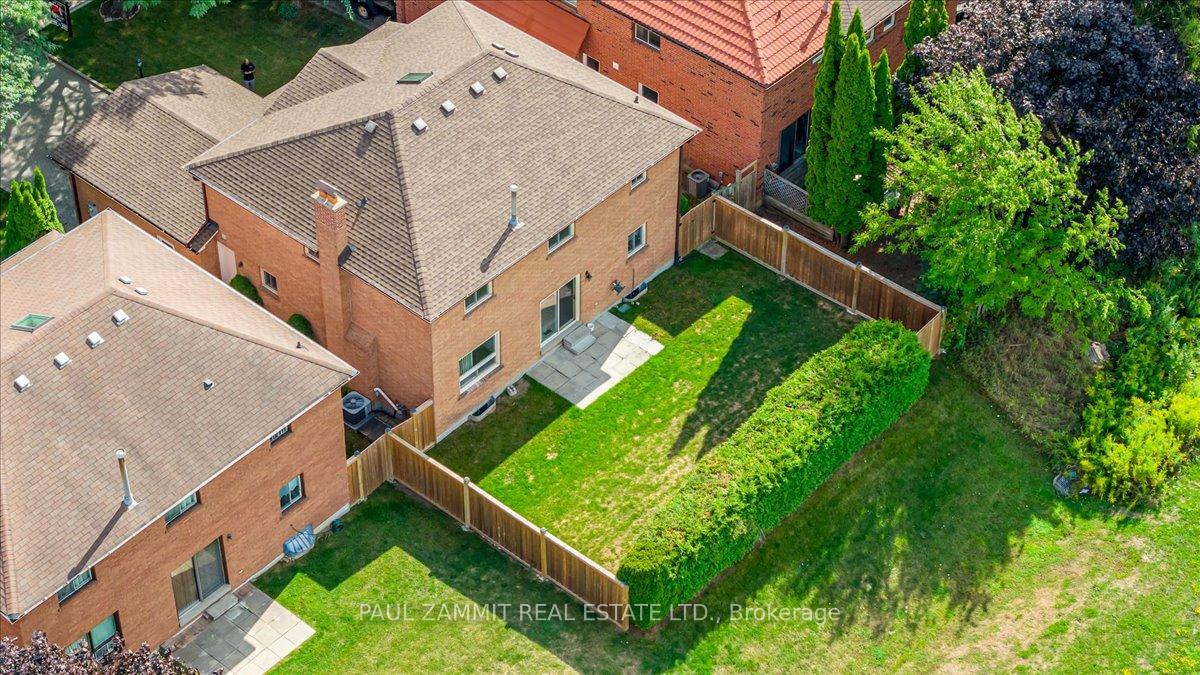 Photo 31 of 16 Parklawn Crescent, Markham, Thornlea — HOMEH