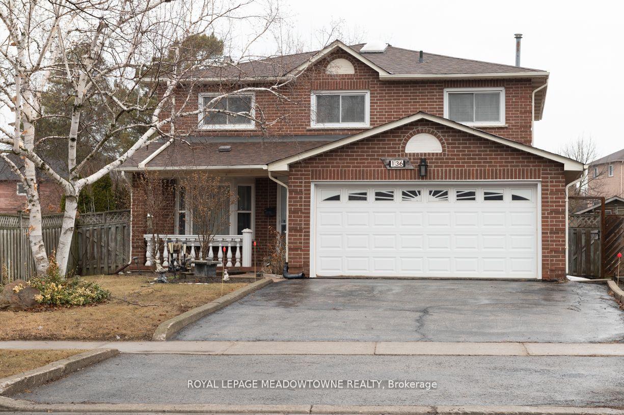 Photo 3 of 136 Harvest Moon Drive, Markham, Milliken Mills West — HOMEH