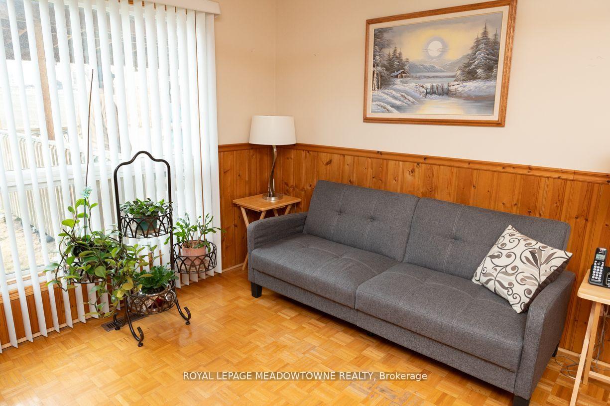 Photo 14 of 136 Harvest Moon Drive, Markham, Milliken Mills West — HOMEH