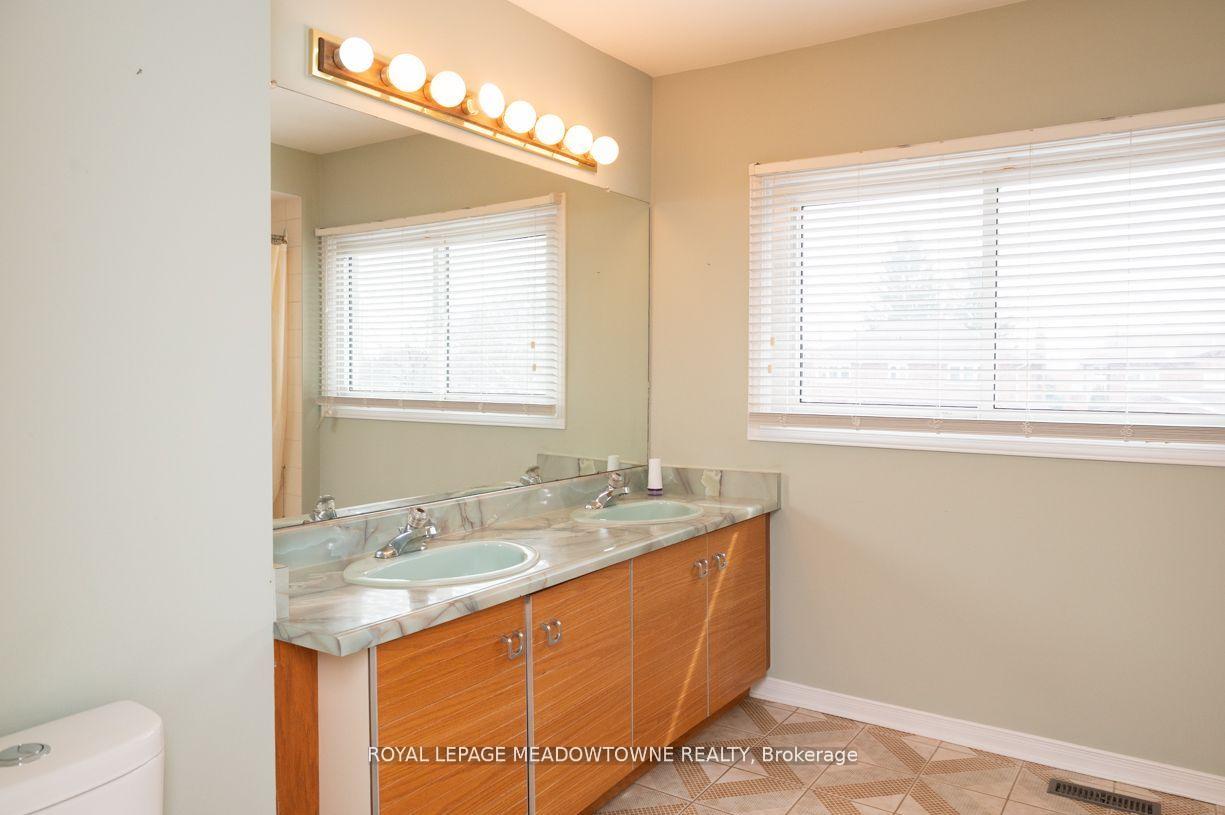 Photo 22 of 136 Harvest Moon Drive, Markham, Milliken Mills West — HOMEH